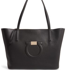 SALVATORE FERRAGAMO Gancio City Large Black Leather Tote